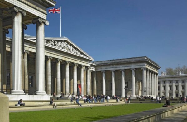 Ce sa vizitezi in Londra British Museum