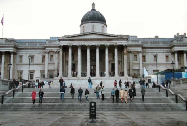 Locuri frumoase de vizitat in Londra Anglia: National Gallery.