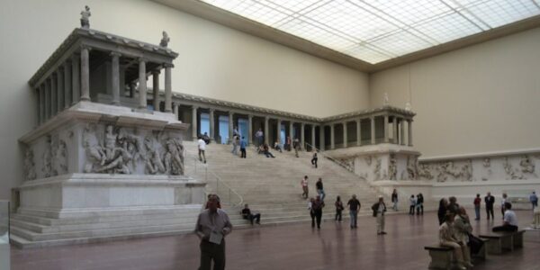 Ce sa vizitati in Berlin : Pergamon Museum