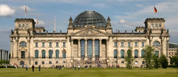 ce sa vizitati in Berlin ;Palatul Reichstag 